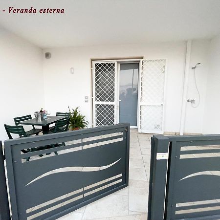 Nuova costruzione, vista mare, 20m dalla spiaggia - Casa Vacanza Lido dell'Ancora Sant Isidoro  Esterno foto