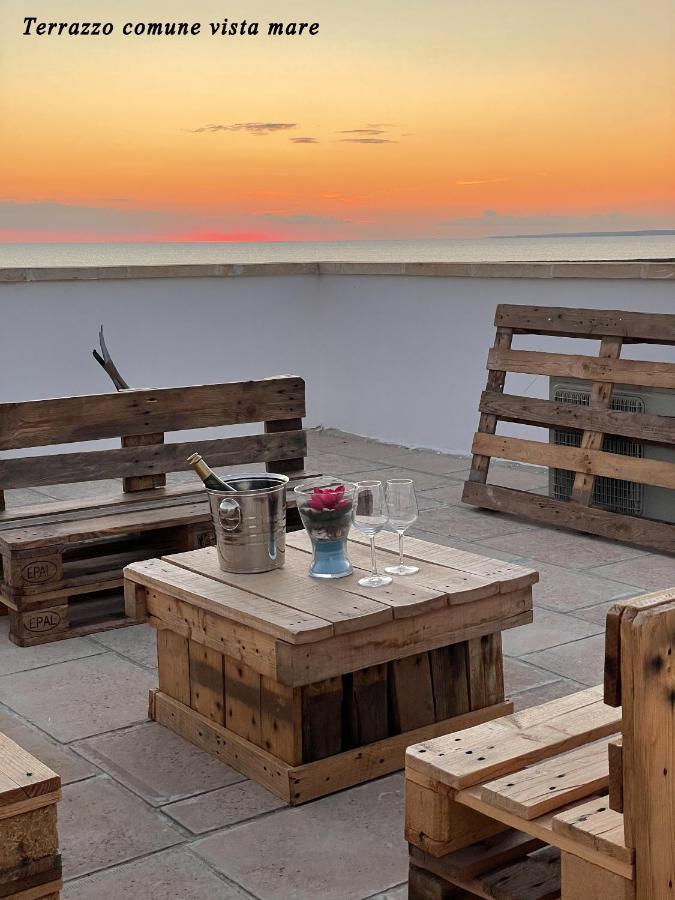 Nuova costruzione, vista mare, 20m dalla spiaggia - Casa Vacanza Lido dell'Ancora Sant Isidoro  Esterno foto